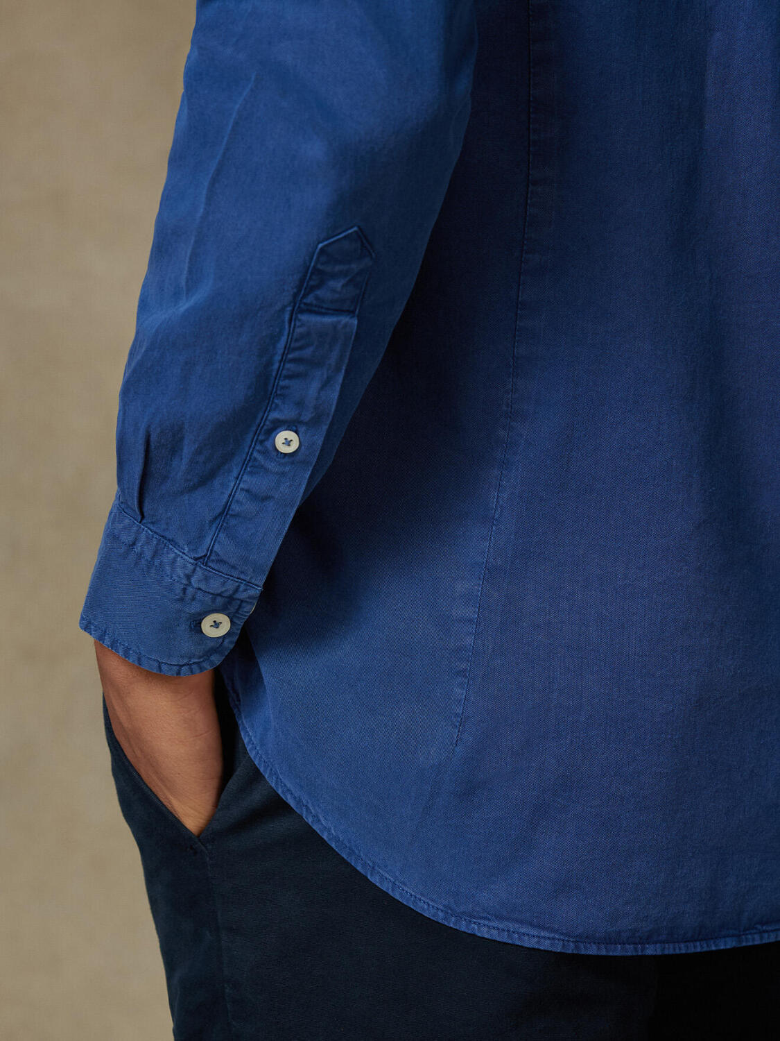 Lio shirt in washed gabardine blue