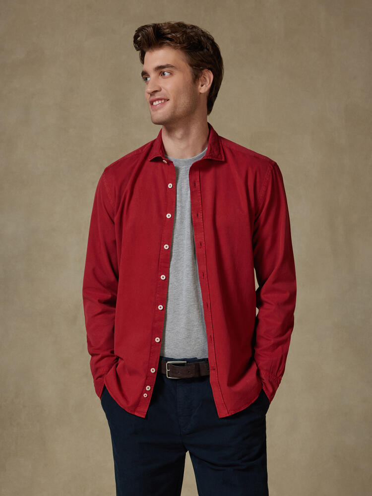 Lio shirt in washed gabardine red