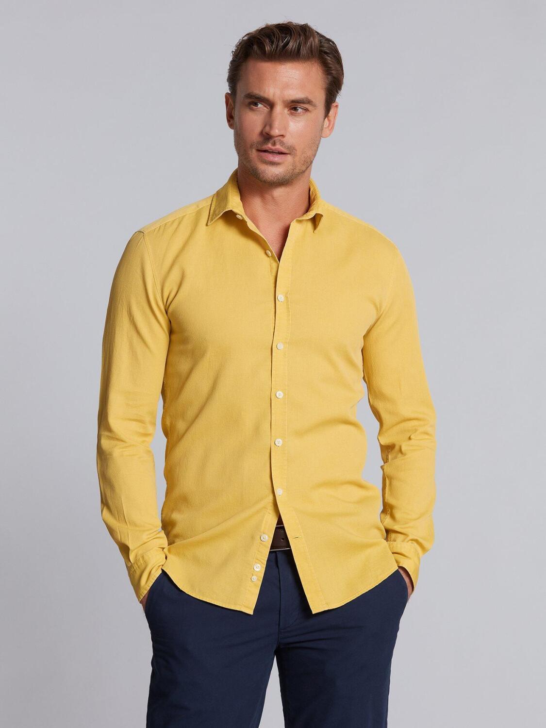 Chemise en piqu&eacute; d&eacute;lav&eacute; jaune