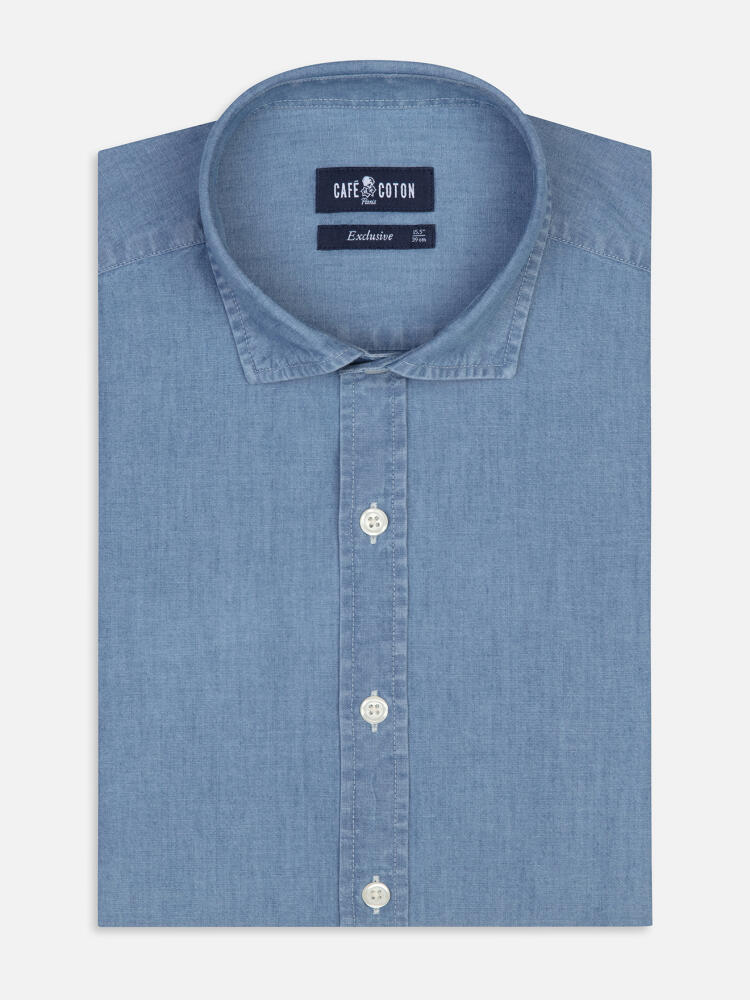 Chemise cintr&eacute;e en chambray ciel