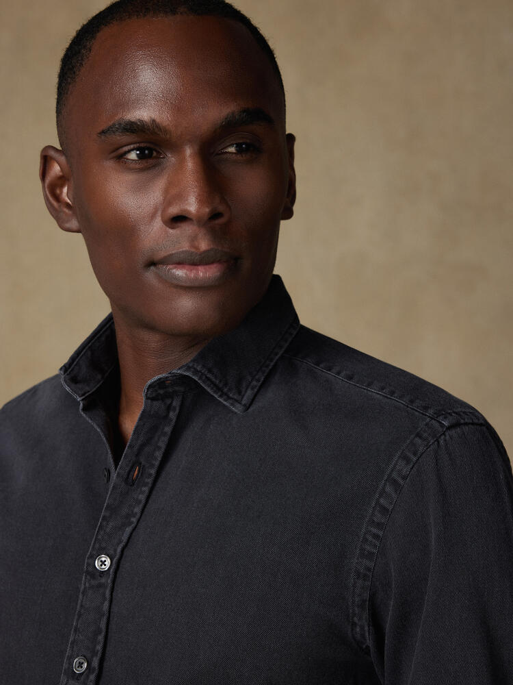Chemise cintr&eacute;e Gustav en denim carbone