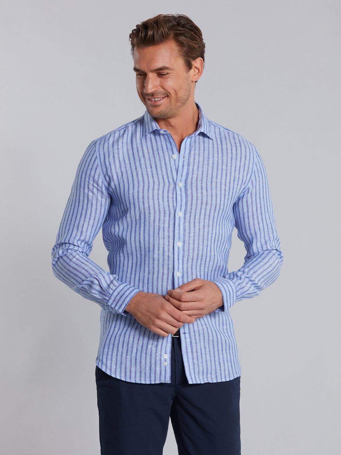 Chemise cintr&eacute;e Lennon en lin ciel &agrave; rayures