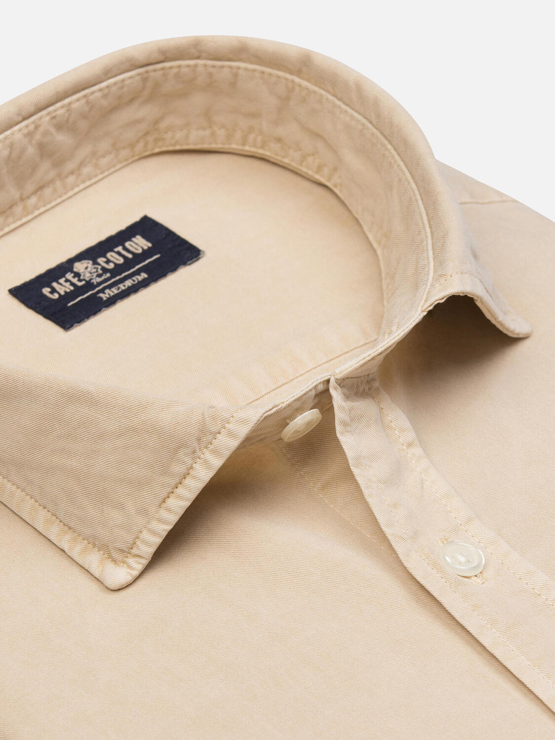 Chemise cintrée Lio en gabardine lavée sable