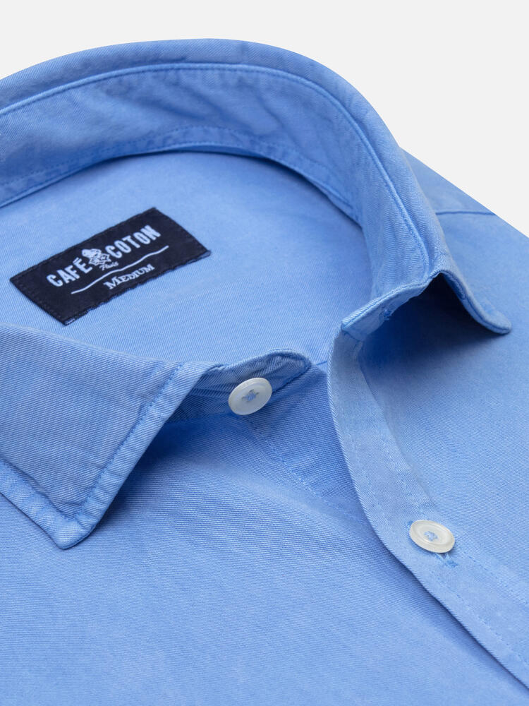 Camisa slim fit Lio en gabardina lavada celeste