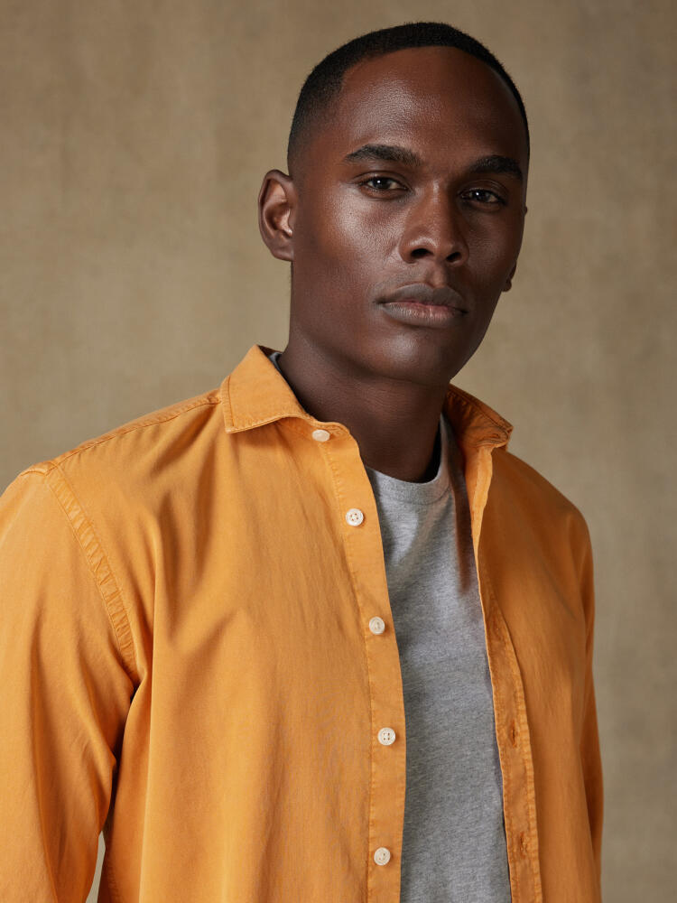 Lio slim fit shirt in saffron washed gabardine