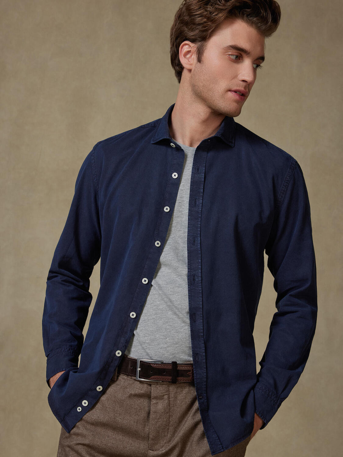 Lio slim fit shirt in washed gabardine navy