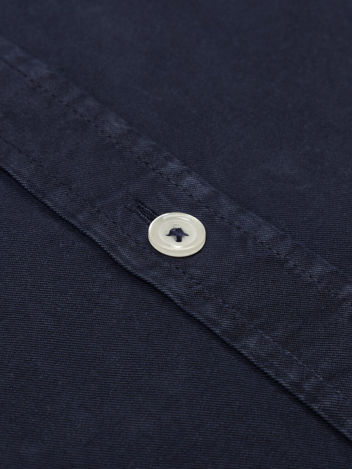 Lio slim fit shirt in washed gabardine navy