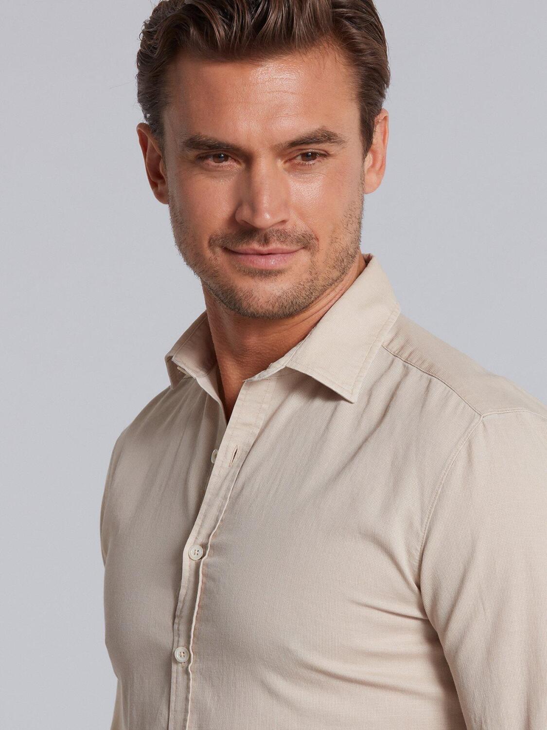 Beige piqu&eacute; slim fit shirt