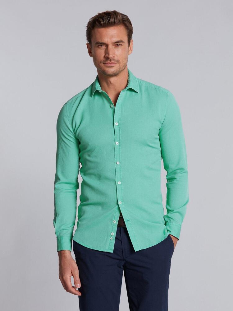 Chemise cintr&eacute;e en piqu&eacute; d&eacute;lav&eacute; vert