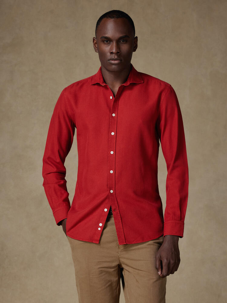 Chemise cintrée Theo en oxford lavé rouge