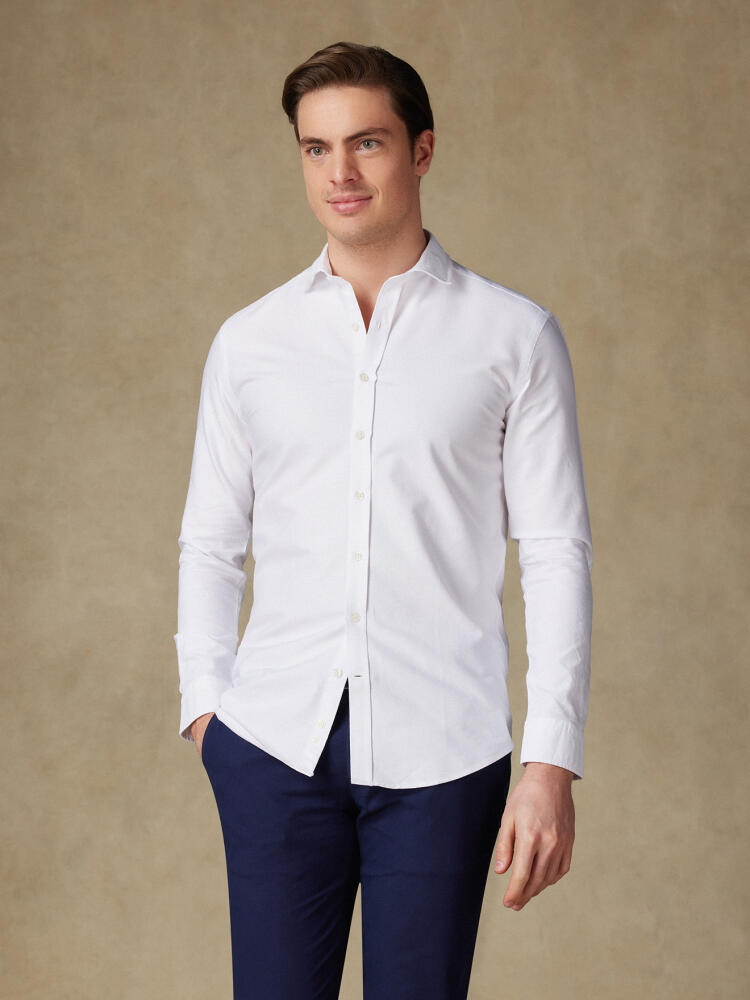 Camisa oxford orgánica lavada en blanco