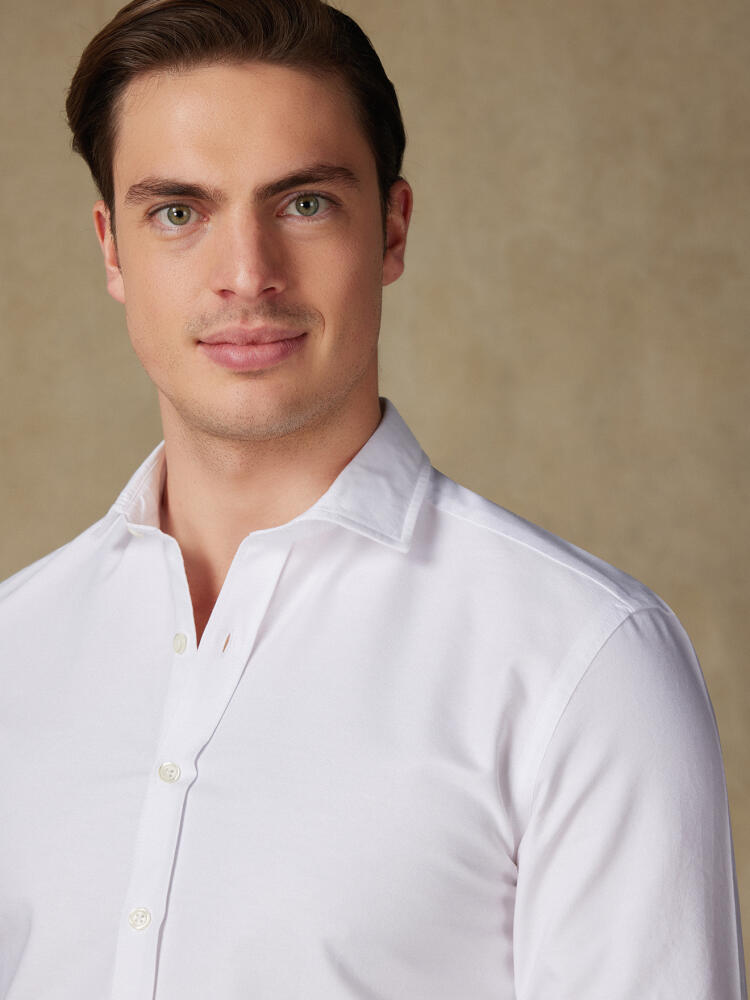 Chemise cintrée bio en oxford lavé blanc