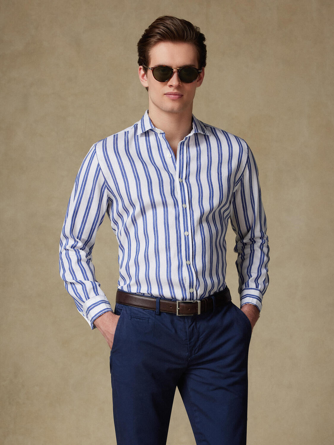 Dean linen shirt with navy blue stripes