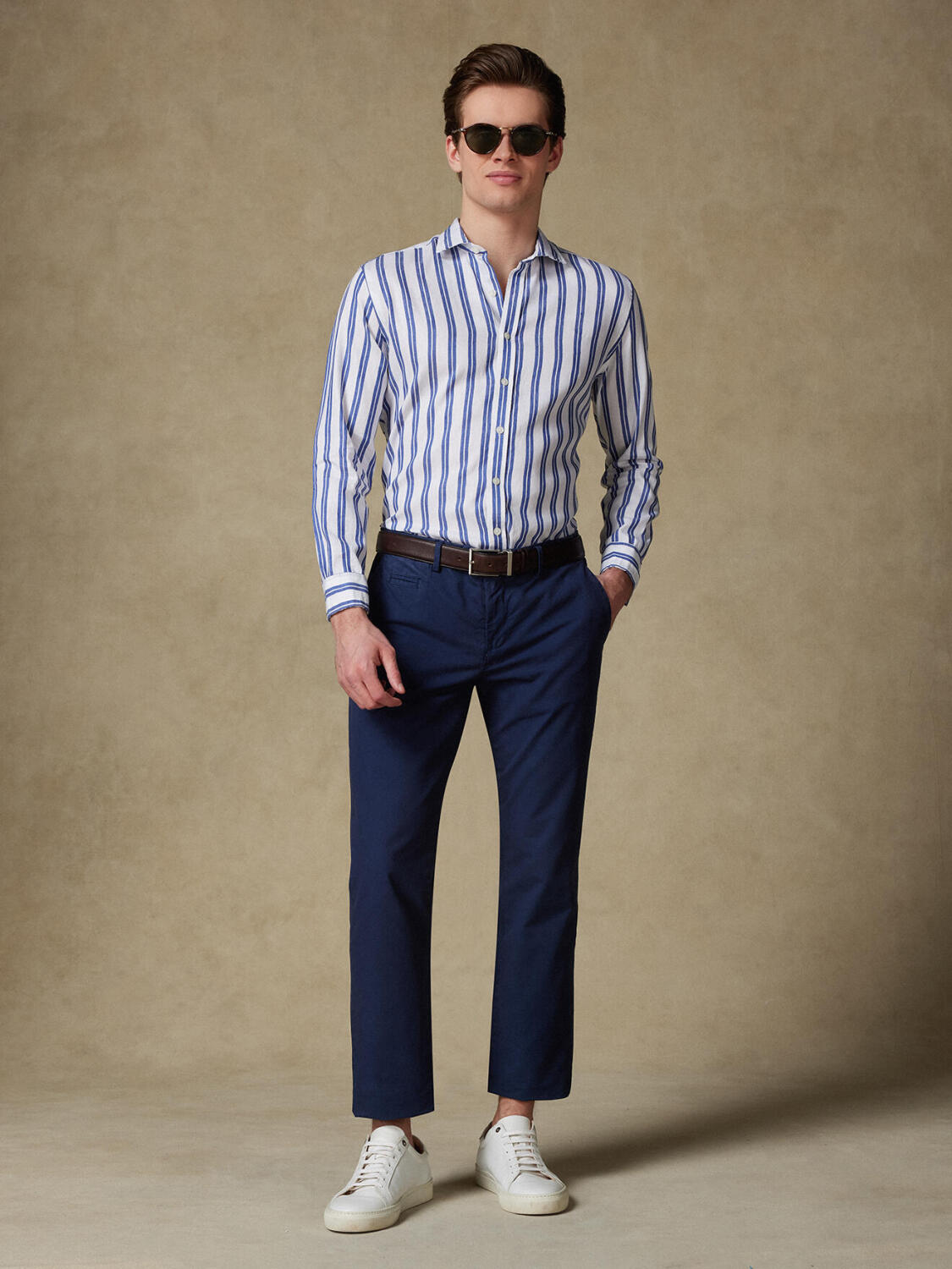 Dean linen shirt with navy blue stripes