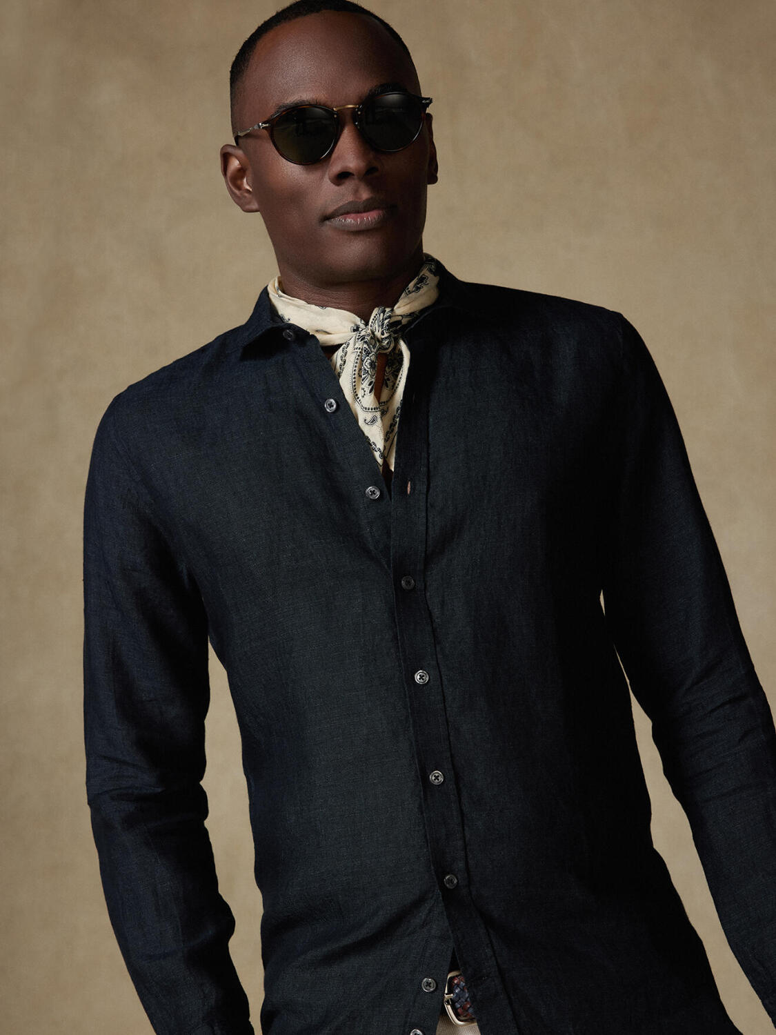 Olaf black linen slim fit shirt