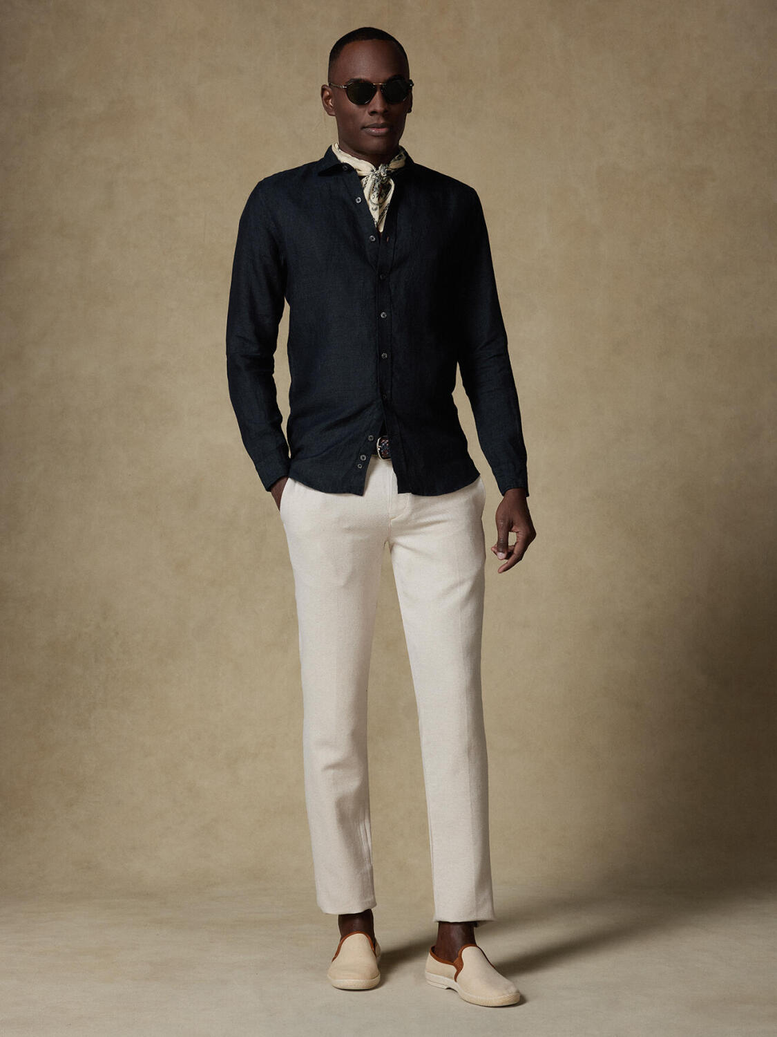 Olaf black linen slim fit shirt