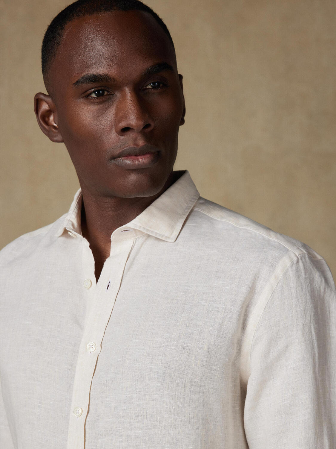 Chemise cintrée Olaf en lin sable
