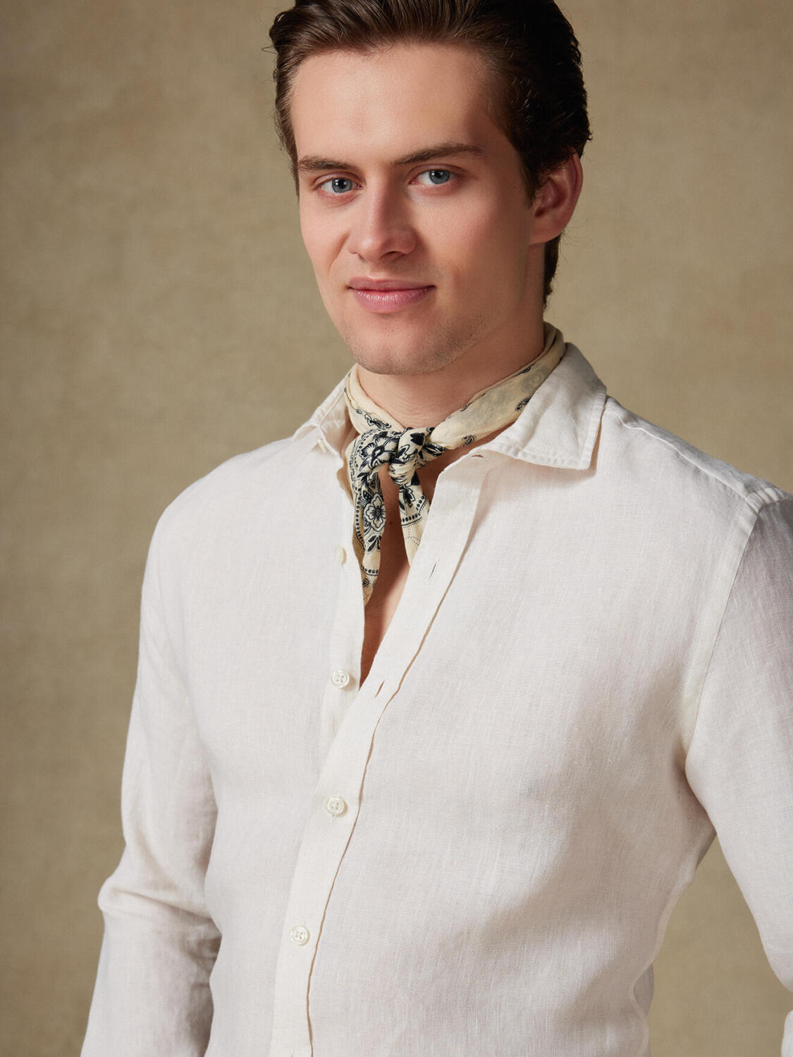 Overhemd slim Olaf van linnen in offwhite