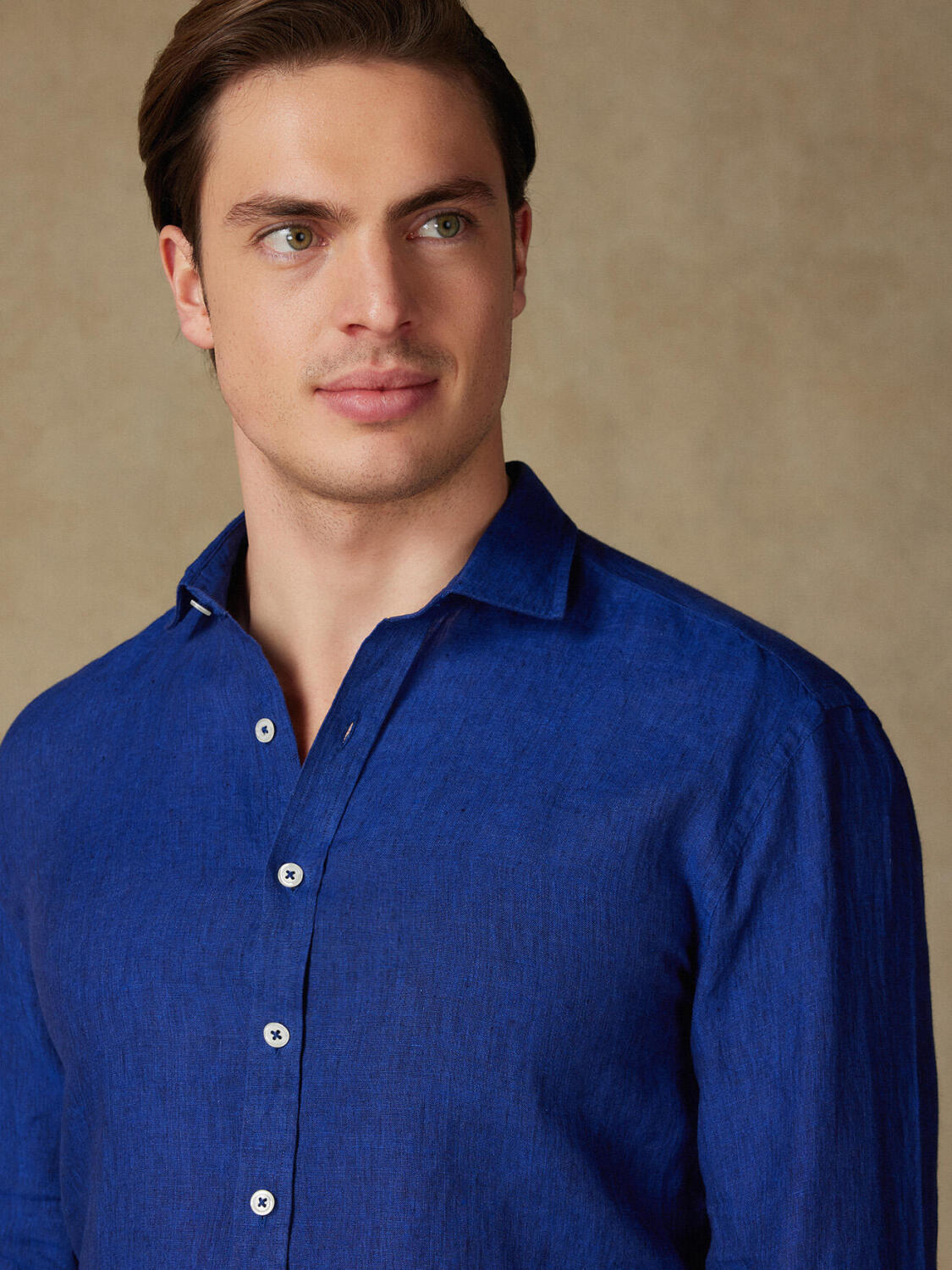 Chemise cintrée Olaf en lin indigo