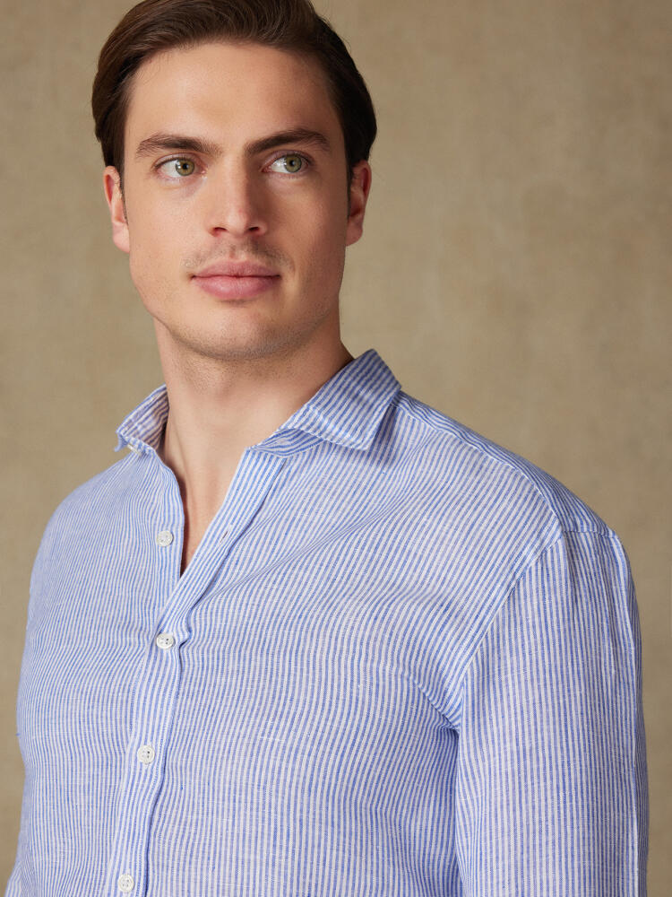 Camisa slim fit Theo de lino a rayas azules