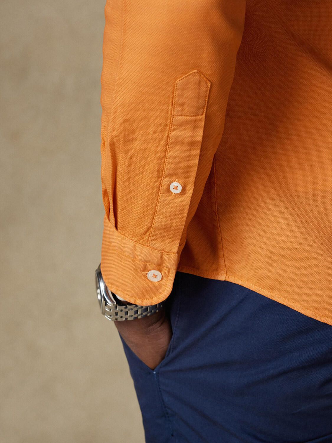 Orangenes Hemd aus leichtem Baumwollstoff