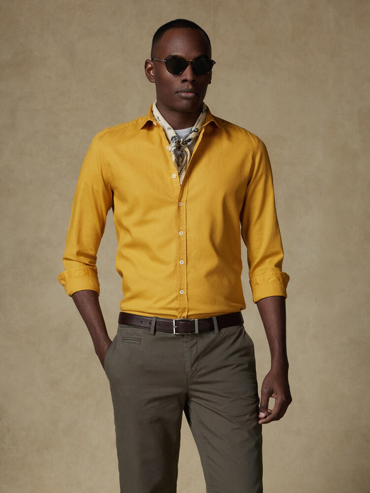 Yellow shirt in light cotton