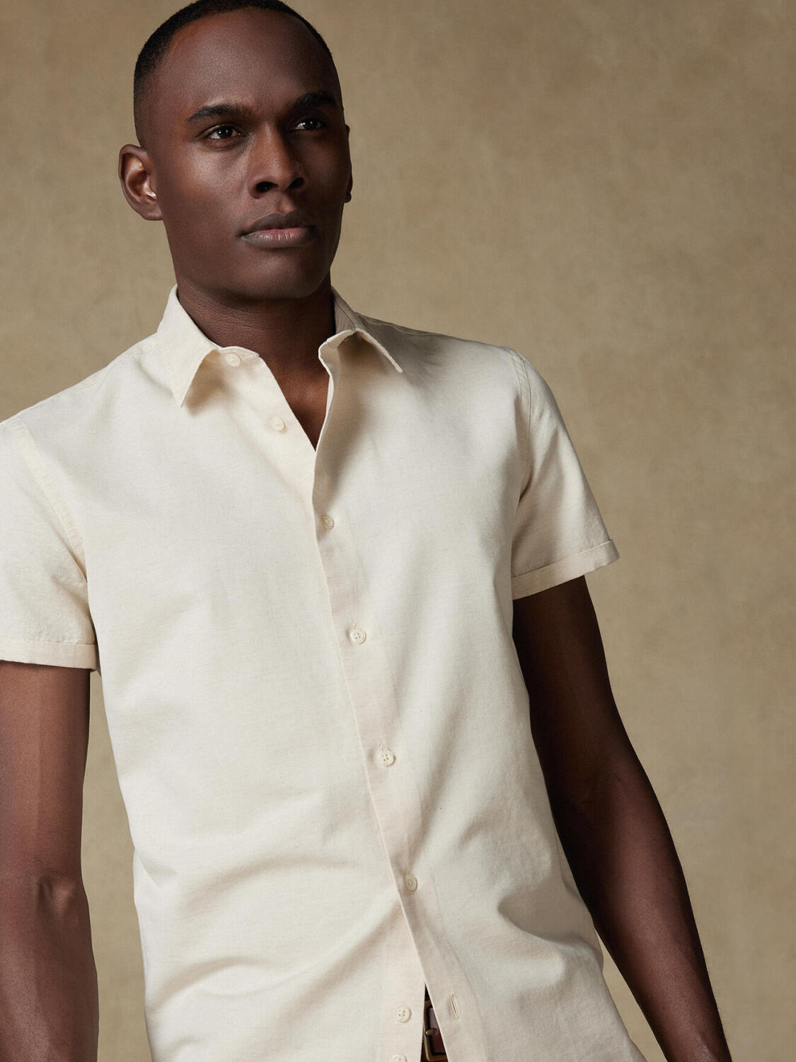 Camicia a maniche corte Nate in lino color sabbia