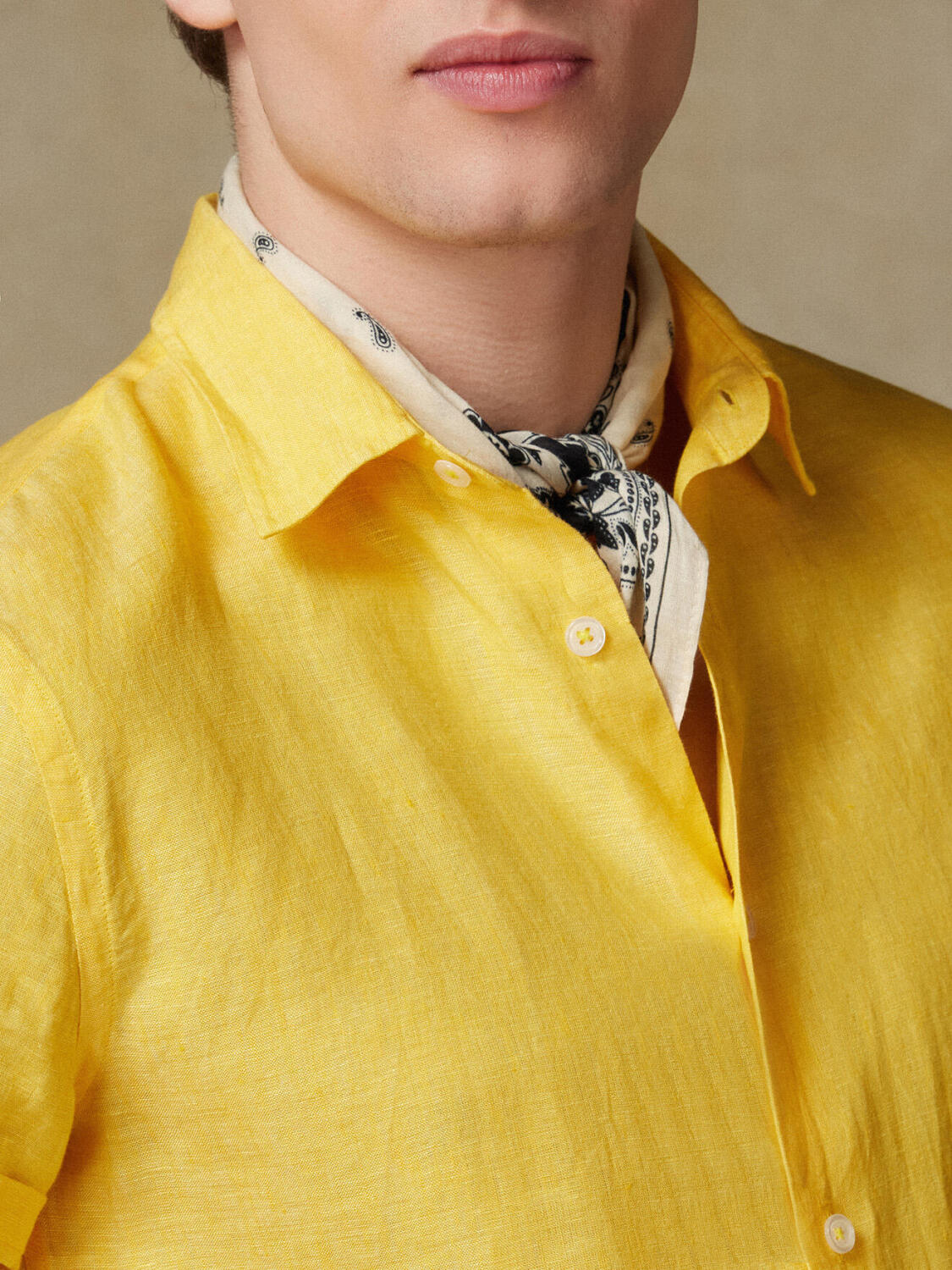 Olaf yellow linen short sleeves shirt