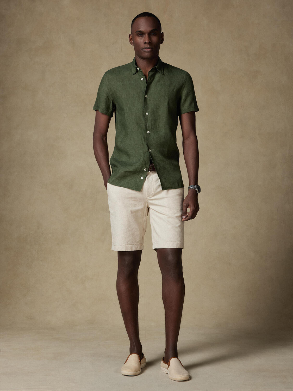 Overhemd met korte mouwen Olaf van linnen in kaki