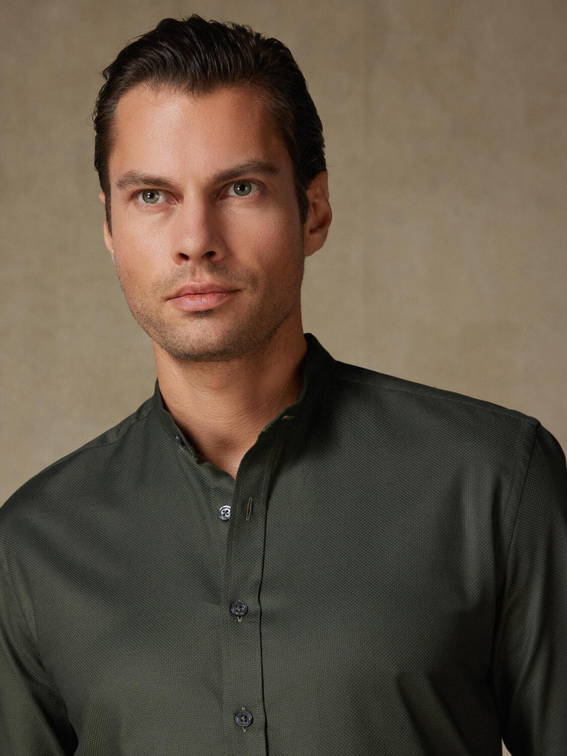 Chemise Leelan texturée kaki - Col Mao