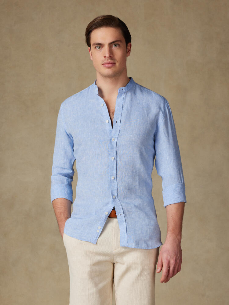 Kirk colarless shirt in sky linen