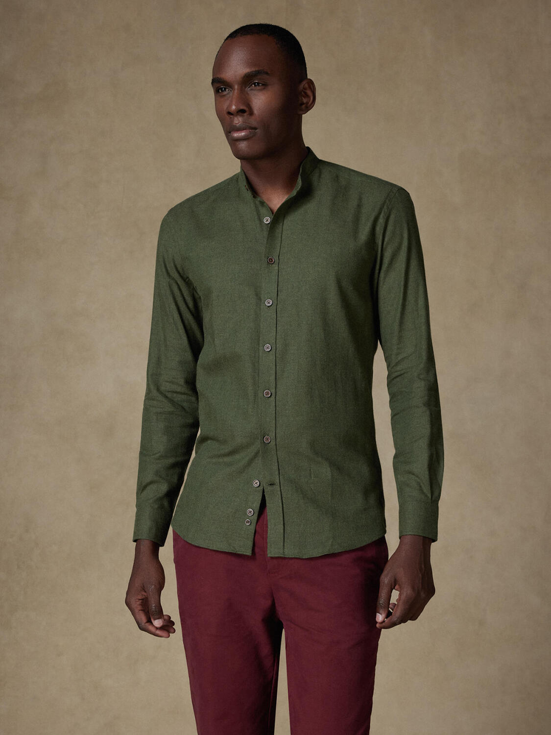 Chemise cintrée Hall en flanelle kaki - Col Mao