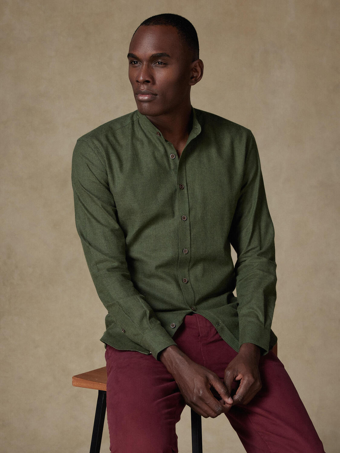 Chemise cintrée Hall en flanelle kaki - Col Mao
