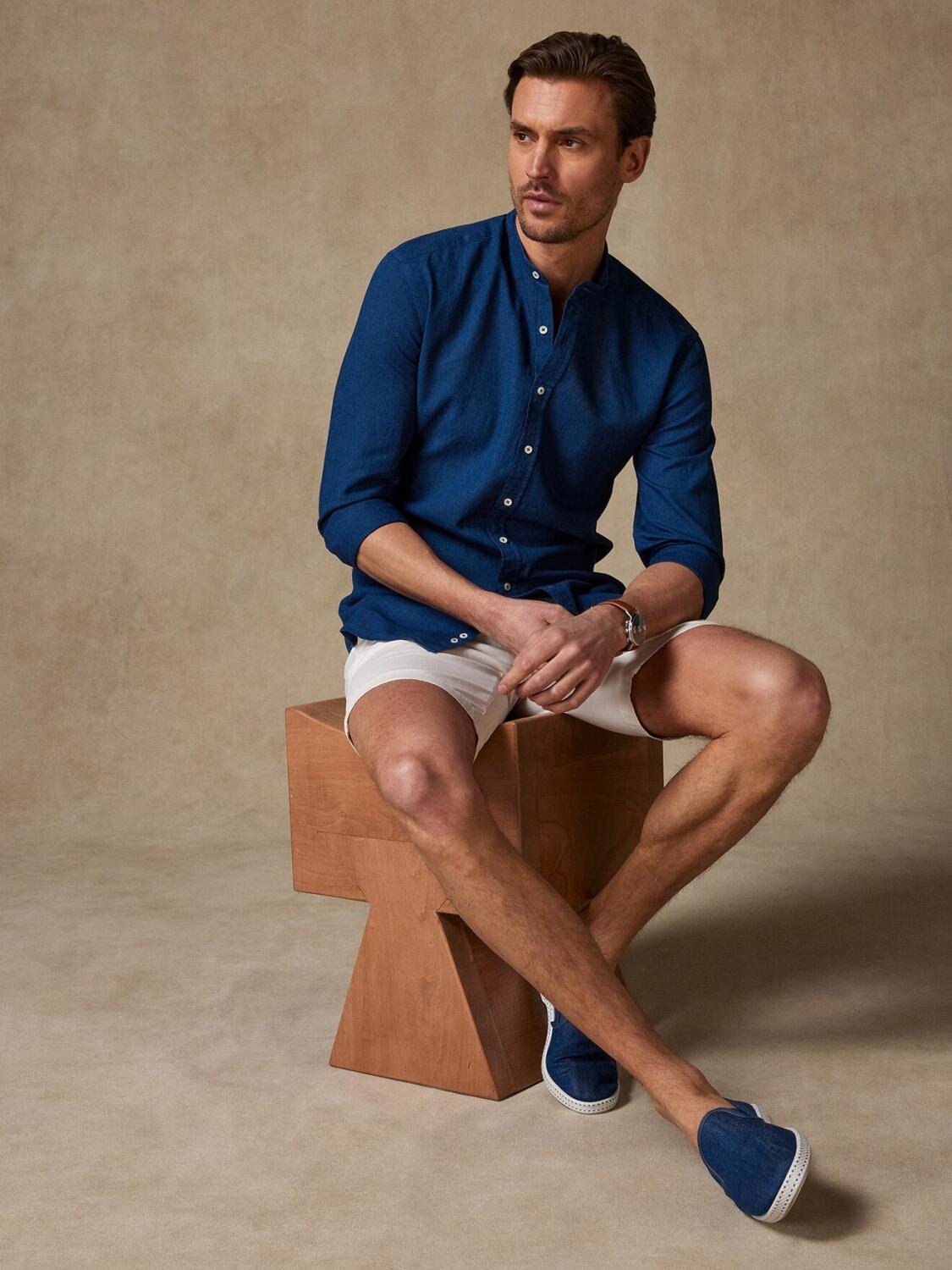 Kirla slim fit Mao collar overhemd in indigo linnen