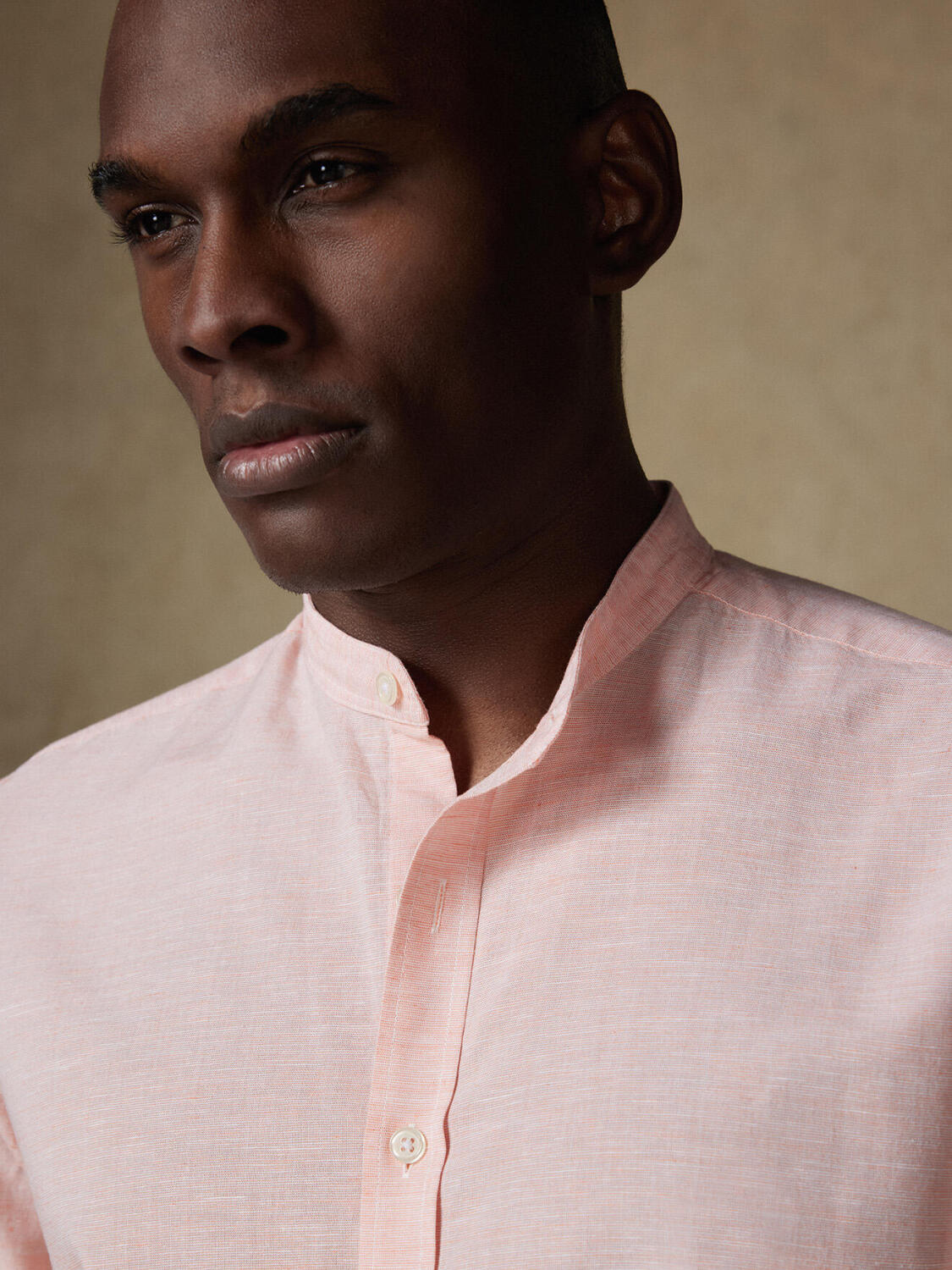 Camicia slim con collo alla coreana Wayne in lino arancione