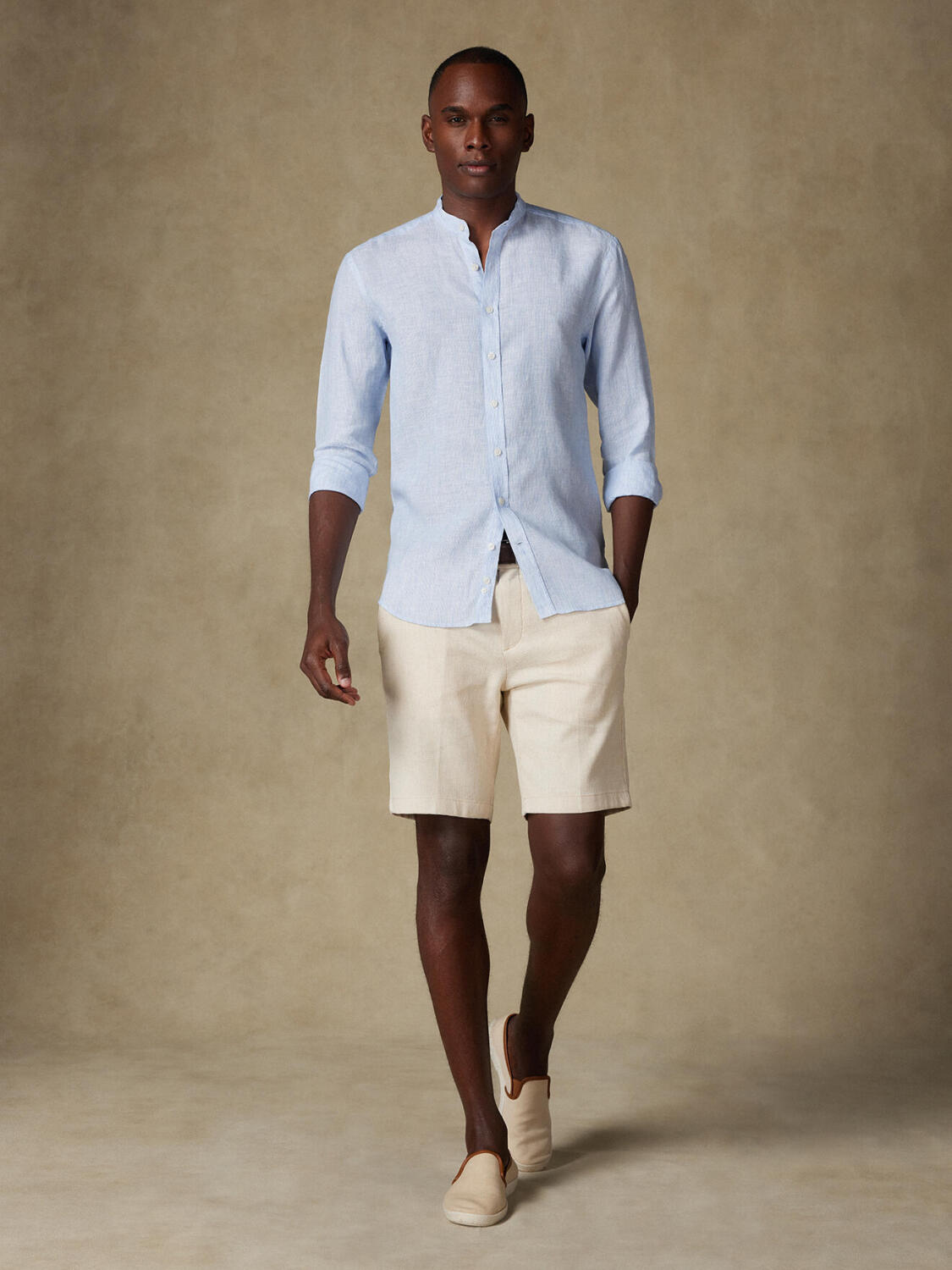 Ted Maohemd aus Leinen mit himmelblauen Streifen