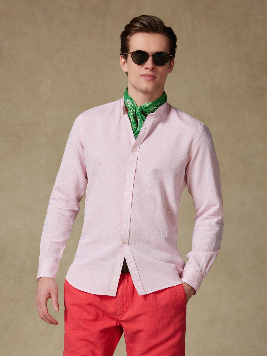 Camisa con cuello mao Zack de lino rosa