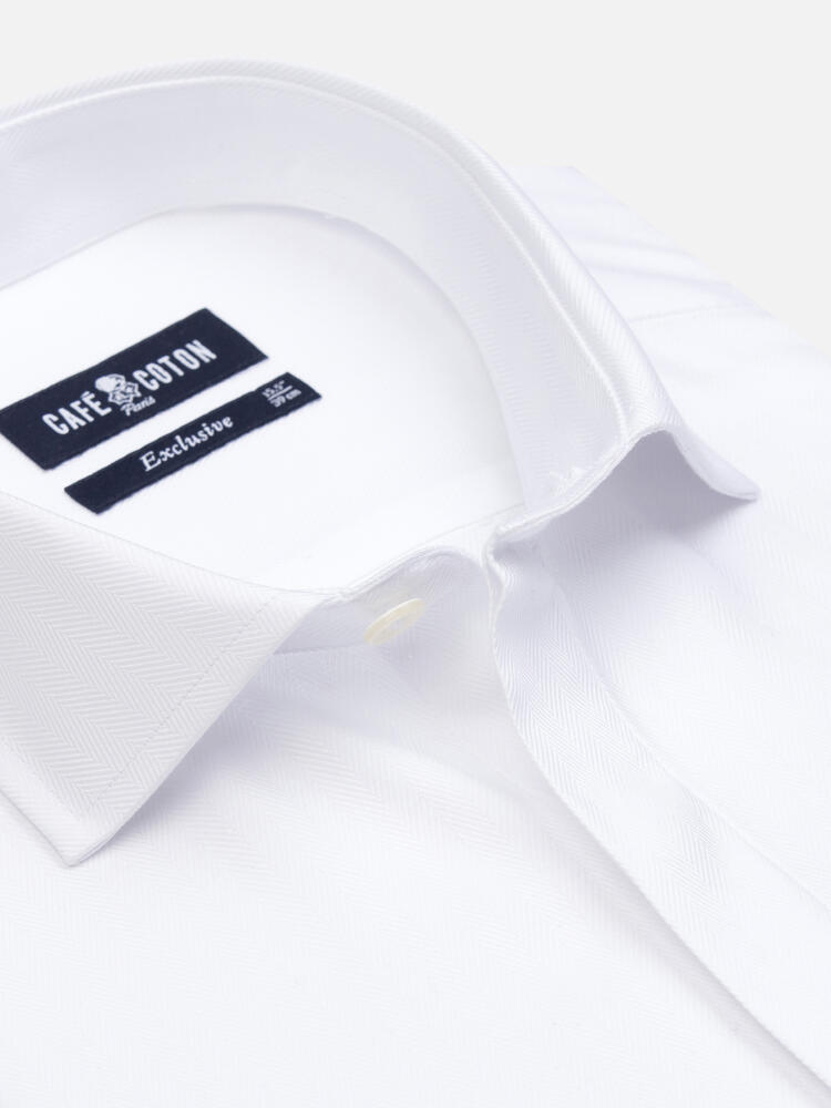 Camicia bianca spigata