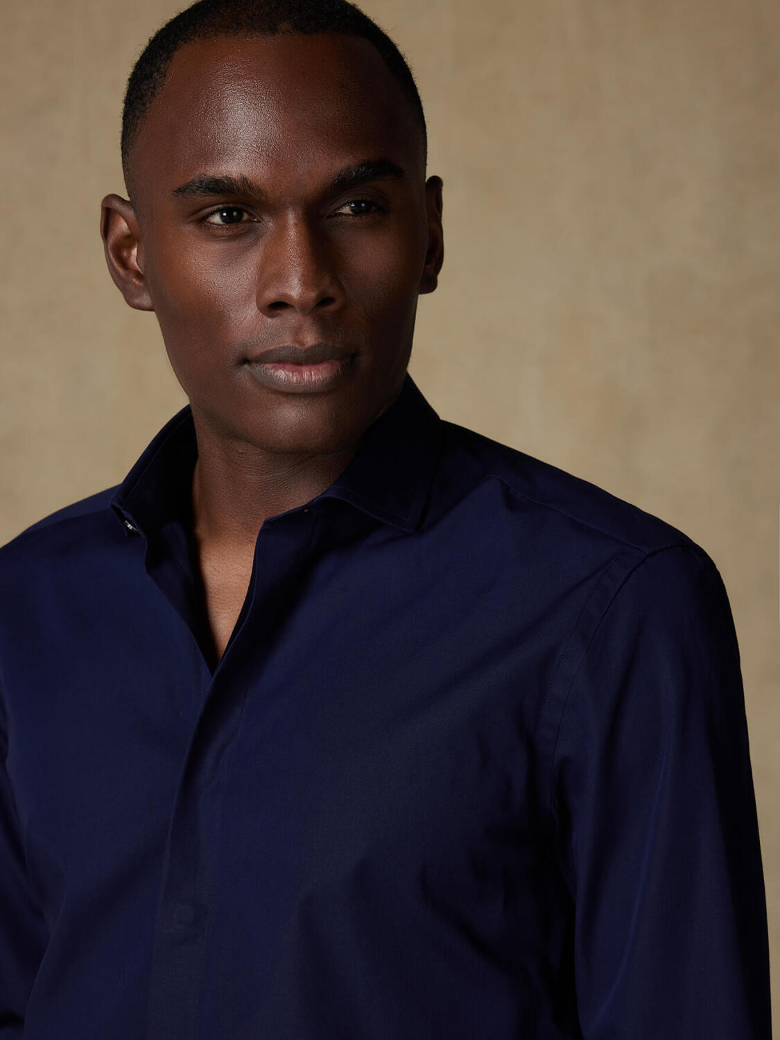 Poplin shirt with hidden throat - Navy