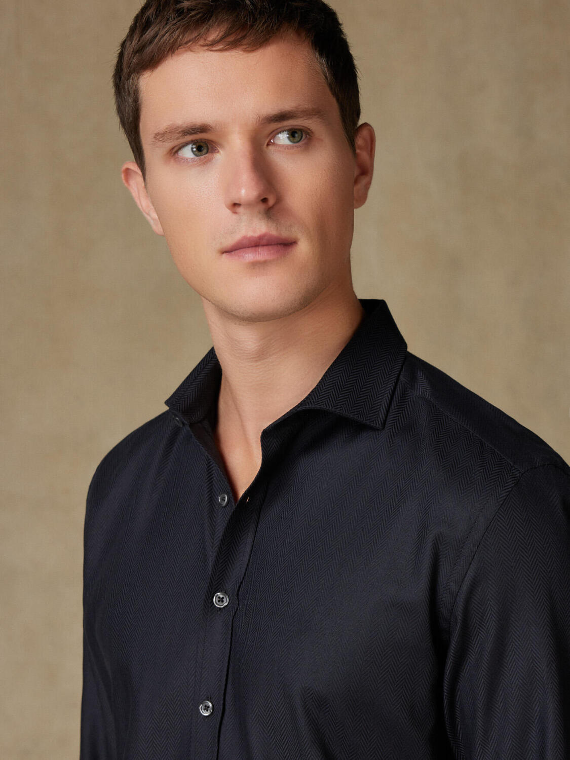 Camicia a spina di pesce nera