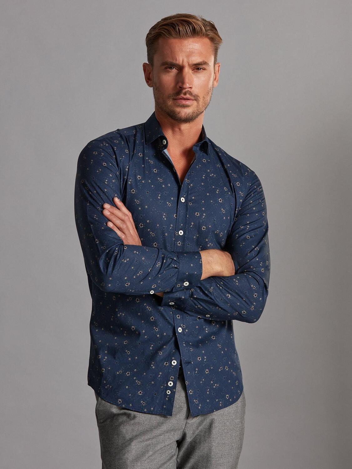 Chemise cintr&eacute;e Bretty marine &agrave; imprim&eacute; floral
