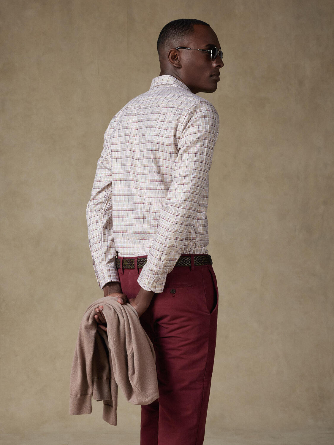 Chemise cintrée Elli à carreaux beige