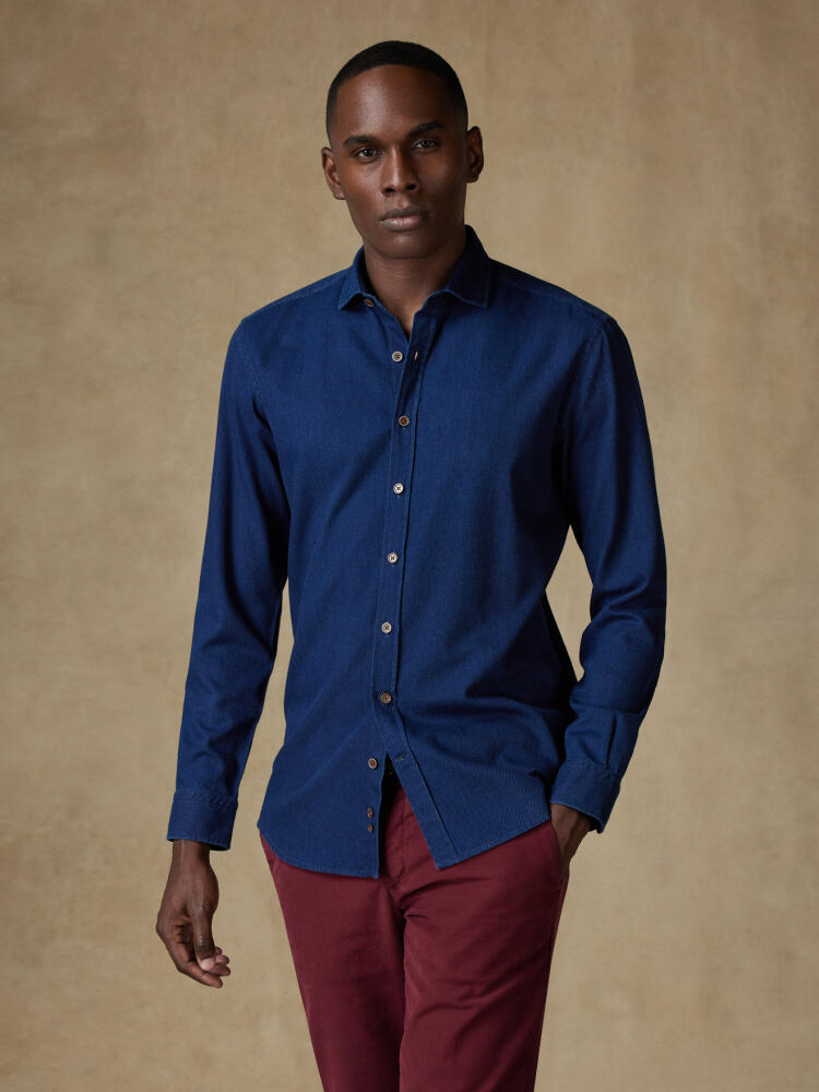 Alford-Tailliertes Hemd aus Indigo-Twill