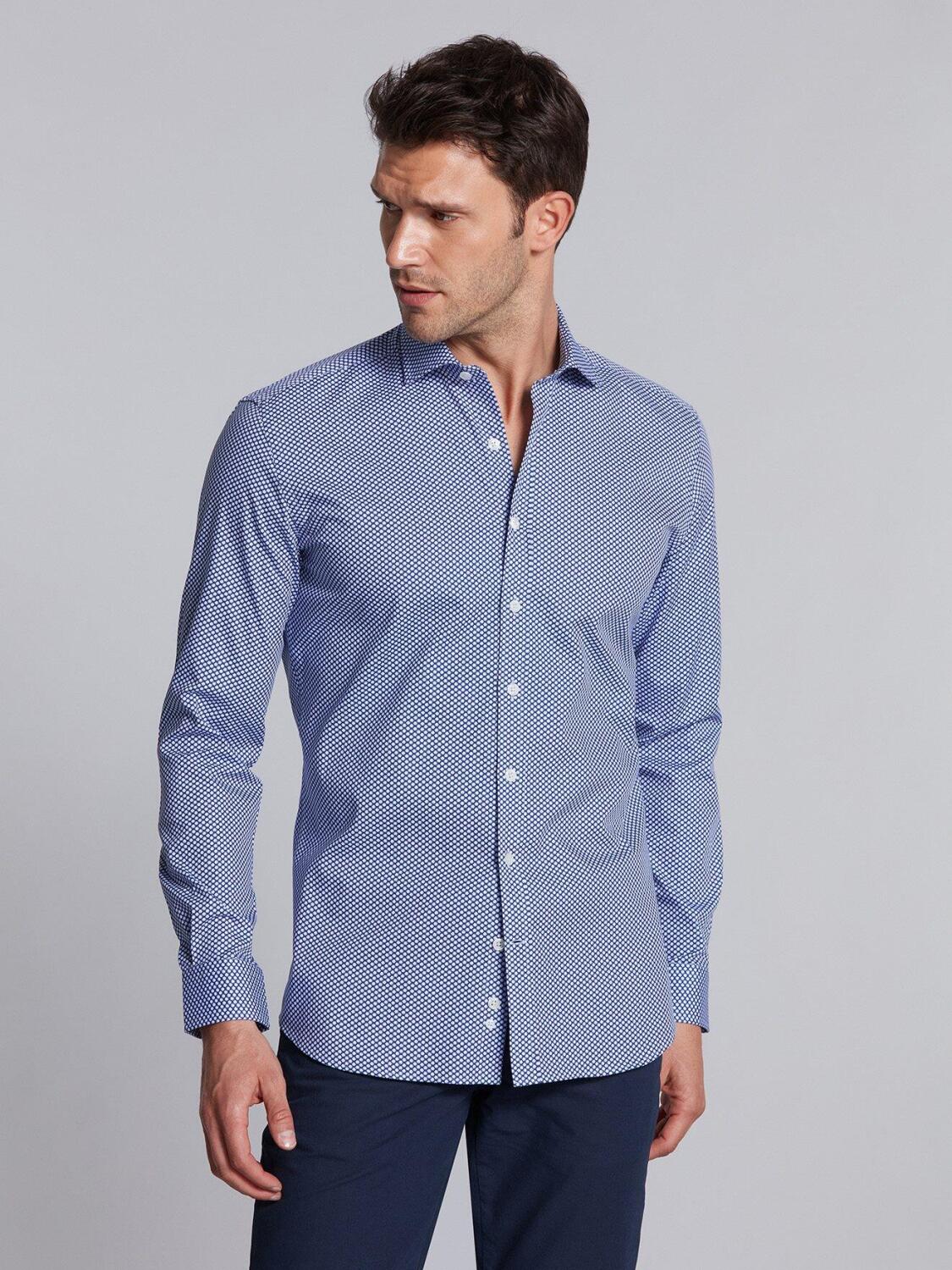 Chemise cintr&eacute;e Josh bleue &agrave; imprim&eacute;s g&eacute;om&eacute;triques  - Grande Longueur de Manches