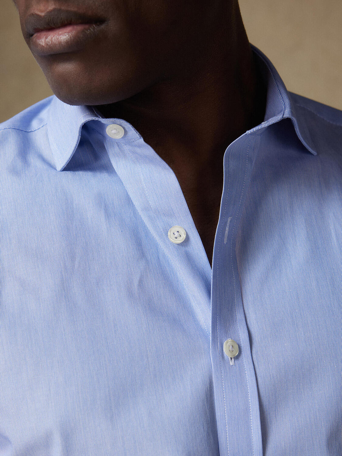 Chemise cintrée en mille raies bleue - Grande Longueur de Manches