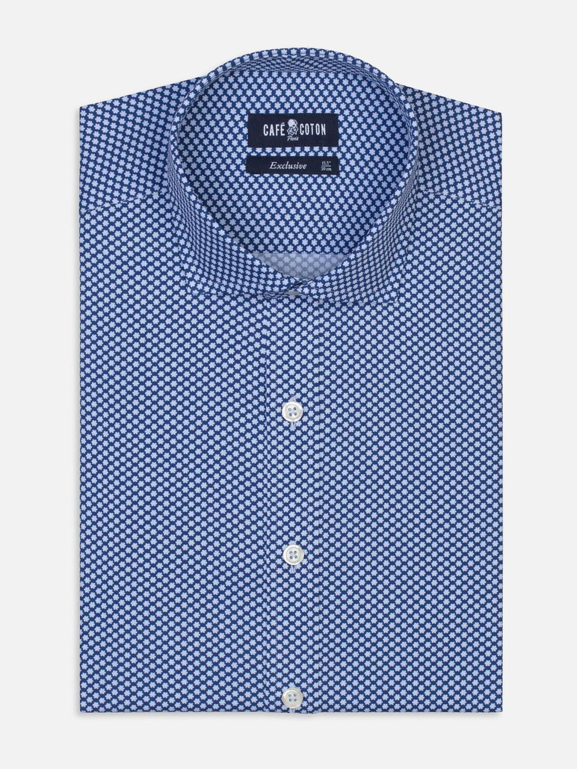 Chemise cintr&eacute;e Josh bleue &agrave; imprim&eacute;s g&eacute;om&eacute;triques