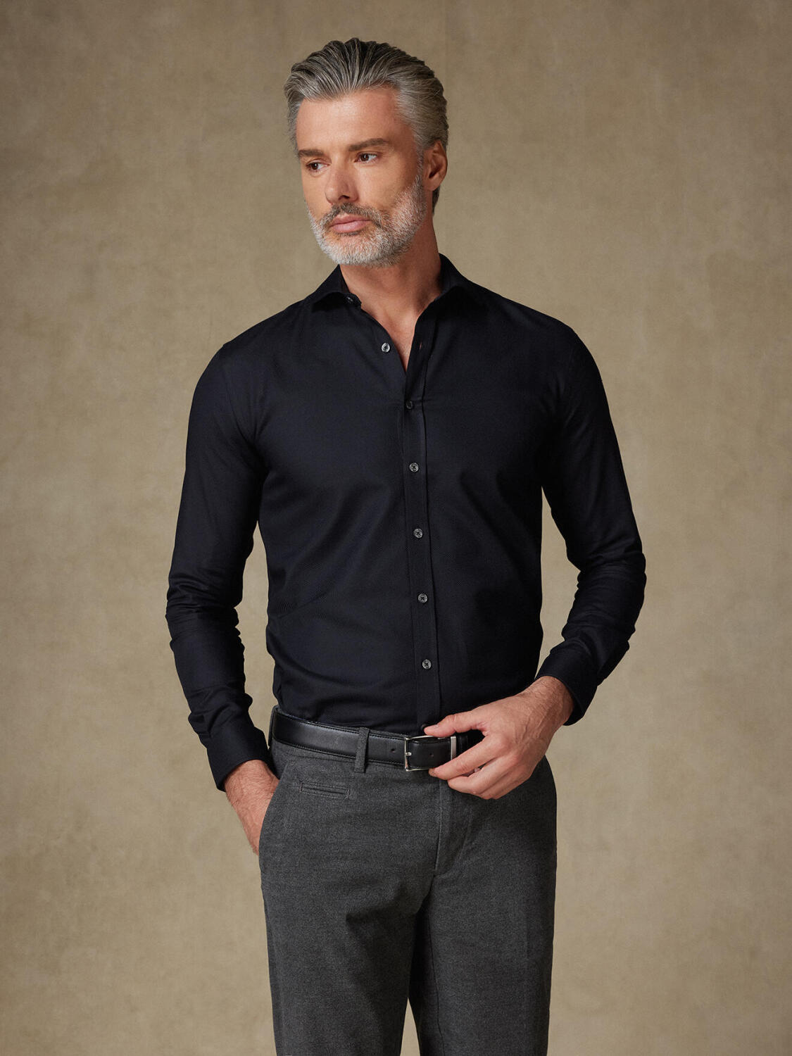 Camicia slim fit Leelan nera testurizzata