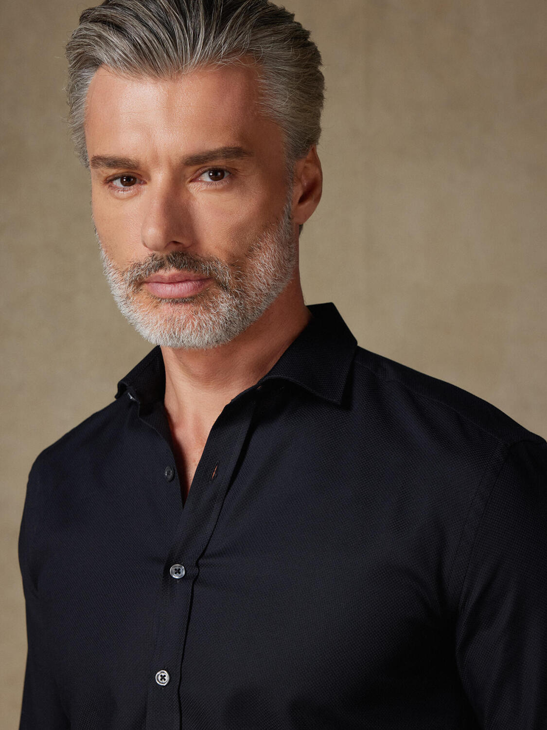 Camicia slim fit Leelan nera testurizzata