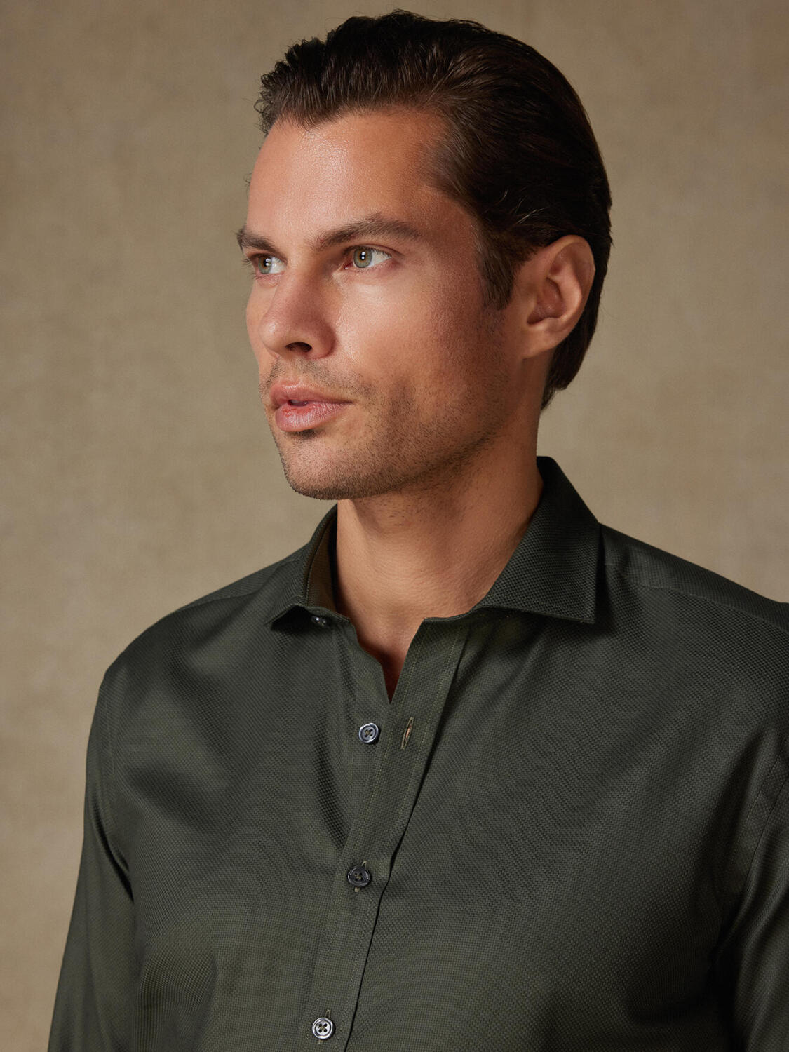 Camicia slim fit Leelan kaki testurizzata