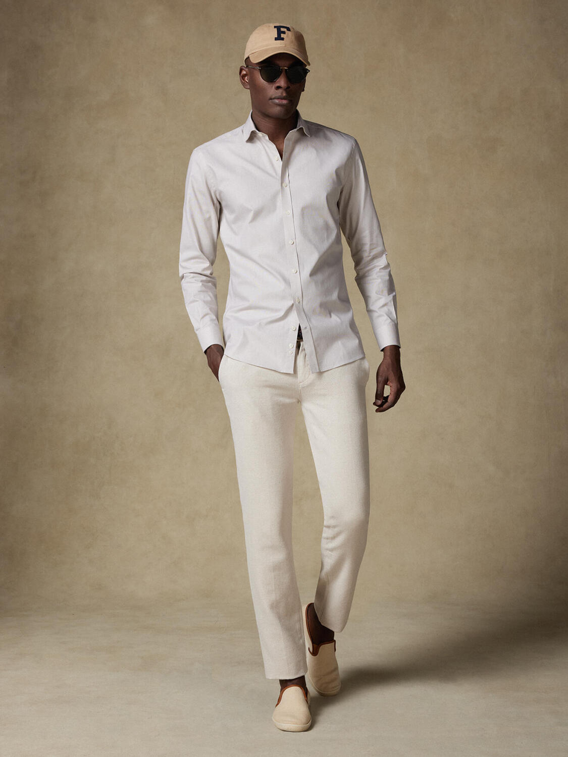 Chemise cintrée en mille raies sable